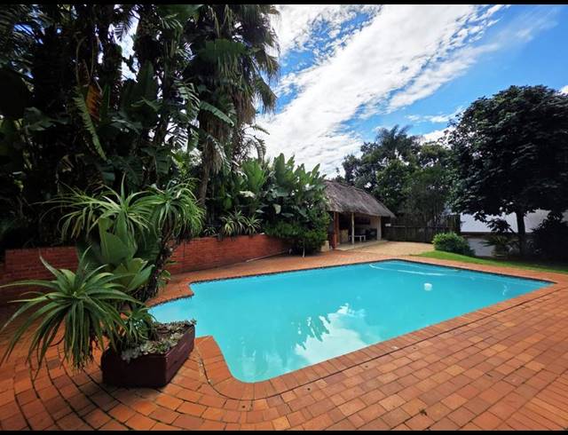 14 BEDROOM HOUSE FOR SALE IN TOWN HILL